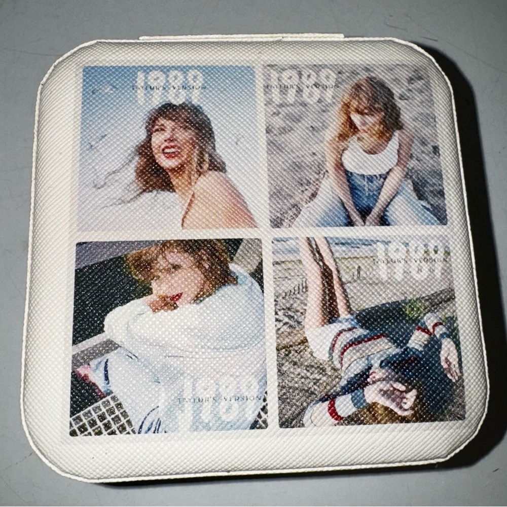 Taylor Swift jewelry box